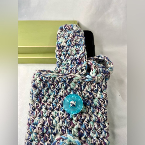 Handmade/Crocheted Cell Phone Wristlet - Picture 8 of 10